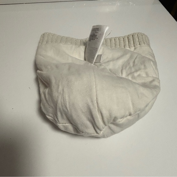 Cable knit beanie toboggan pom-pom tan metallic gold preowned 4-8 yrs - Picture 6 of 8